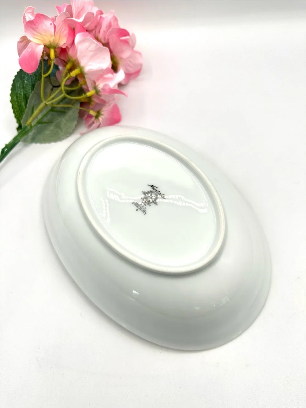 Noritake First Blush Vegetable Side Dish Bowl
